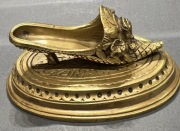 Bucik antyk przycisk brąz rzeźba 