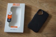 Etui UAG Civilian do iPhone 16, czarne, MagSafe