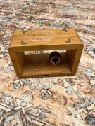 4 w 1 Stacja ładowania bezprzewodowa z lampką nocną bambusowa