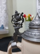 Witam serdecznie.  Na sprzedaż  piekne porcelanowe niemieckie  kufle  