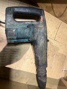 MŁOT WYBURZENIOWY MAKITA HM 1100C