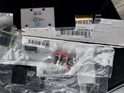 Elektrozawor 5/2 G 1/8 + cewka + wtyczka + gratis złączki pneumatyczne