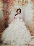 Ubranko dla lalki suknia