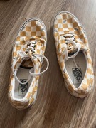 Żółte vansy w kratkę