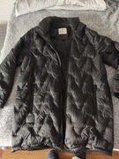 Długa kurtka pikowana DIVERSE w kolorze vzarnym