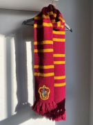 Ręcznie robiony szalik Gryffindor, prezent dla fanów Harrego Pottera