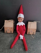 Psotny Elf on the shelf elf badly behaving