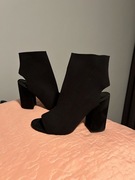 Buty skarpeta na klocku Steve Madden