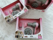 Klein Suszarka zabawka Braun z dyfuzorem i szczotką.