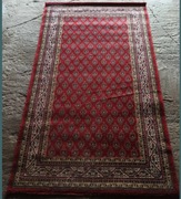 Mały dywan perski o gęstym splocie