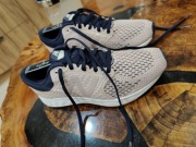 Buty do biegania marki New Balance 