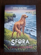 Erin Hunter Sfora Czas Mroku w cieniu podejrzeń 