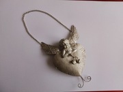 Stary anioł zawieszka metalowa 