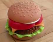 Hamburger - zabawka do składania