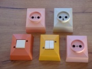 Osprzęt elektryczny PRL włączniki gniazdka - ZESTAW