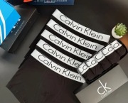 Zestaw 5 męskich bokserek w pudełku prezentowym. 