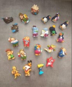 Figurki Ferrero 21 szt. jajko niespodzianka miks