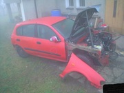 Nissan Almera N16 Drzwi prawy przód