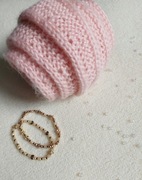 Damski szal, szalik Sophie, ciepły szal z koralikami, różowy szal