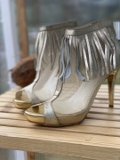 Szpilki złote z siateczką 36 R. Polański