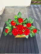 Stroik nagrobny w sercu,Czerwone Róże,Kompozycja na cmentarz