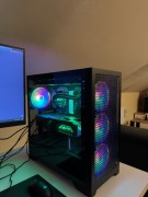 Komputer stacjonarny 5070 Ti, Ryzen 7 9800X3D, 32gb RAM, 2TB, 1000W