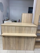 Lada i regały sklepowe