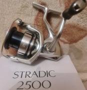 Kołowrotek shimano stradic 2500L. 