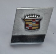 CADILLAC fleetwood 1979 emblemat znaczek logo 10