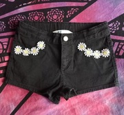 H&M szorty spodenki jeansowe z kwiatuszkami 134 cm