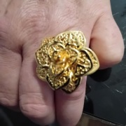 Pierscionek że stali nierdzewnej