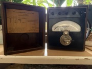 Szwajcarski miliwoltomierz Trüb Tauber Zürich – kolekcjonerski vintage