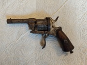 Rewolwer trzpieniowy Francja 