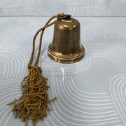 Stara pozytywka szwajcarska w kształcie dzwonka 