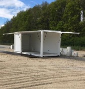 Kontener gastronomiczny morski pawilon handlowy