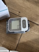 ciśnieniomierz na nadgarstek 