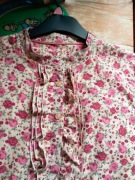 Bluzka romantyczna w róże rozmiar 14