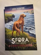 NOWA książka Sfora Erin Hunter W cieniu podejrzeń stan idealny