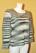 Sweter ZARA damski seksowny zebra XS S H&M puszek XS i 160 cm
