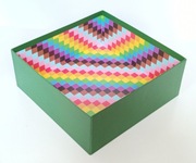 Pudełko ozdobne kolorowe zielone dekoracyjne box tacka 23,3 x 23,3 x 9,2 cm