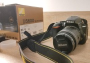 Nikon d5600 18-55 kit plus dodatki. Jak nowy. Do negocjacji.