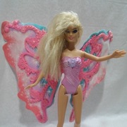 Lalka BARBIE WRÓŻKA KWIATOWA MATTEL 2011