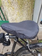 czarny pokrowiec na małe siodełko do roweru Brooks