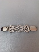 Nowy ozdobny klips do spinania swetrów i kardiganów