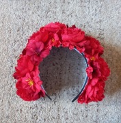 Opaska czerwona korona kwiatowa na panieński sesję zdjęciową cospaly