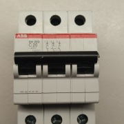 Wyłącznik nadprądowy 3P  20A 6kA SH203 C20