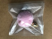 Metalowy Analny Korek w Kształcie Króliczego Ogonka S