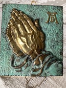 Płaskorzeźba (relief sakralny) odlew z mosiądzu "Modlące się dłonie" 