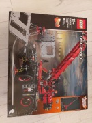Zestaw Lego Technic 42082 "Rough Terrain Crane"
