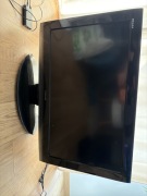Telewizor Toshiba 32 plus uchwyt na ścianę 